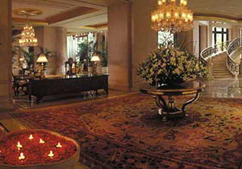 The Leela Palace Bengaluru Interior photo